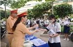 TP Hồ Chí Minh: Lực lượng CSGT hỗ trợ thí sinh dự thi tốt nghiệp THPT năm 2024