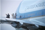 Rộ tranh cãi việc Tổng thống Trump nhận quà xa xỉ từ Qatar làm chuyên cơ Không lực Một