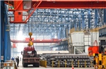 PMI giảm mạnh, đơn hàng xuất khẩu sụt sâu: Trung Quốc đối mặt thách thức kép 