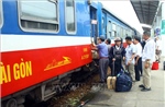 Các tàu qua ga Vinh tăng toa do sân bay đóng cửa nâng cấp