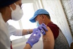 Israel khởi động tiêm vaccine phòng các biến thể phụ mới của Omicron