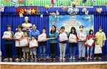 Trung Thu ấm áp  cho trẻ thiệt thòi 