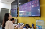 Thị trường chứng khoán giảm điểm sau 4 phiên tăng liên tiếp