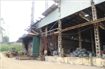 Hàng trăm hộ dân bức xúc vì lò đốt than gây ô nhiễm
