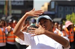 Johannesburg &#39;bừng sáng&#39; trong vũ điệu đường phố sôi động