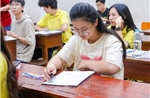 Phổ điểm thi tốt nghiệp THPT 2025: Dự đoán điểm chuẩn xét tuyển đại học giảm