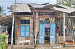 Dông lốc bất ngờ tại Cà Mau, 15 căn nhà bị thiệt hại