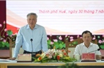 Phó Thủ tướng Thường trực Nguyễn Hòa Bình làm việc với Ban Thường vụ Thành ủy Huế