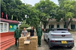 Phát hiện vụ vận chuyển số lượng lớn nước tẩy rửa ao đầm không rõ nguồn gốc 