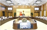 Hoàn thiện thể chế, tháo gỡ 'điểm nghẽn', tạo động lực phát triển đất nước