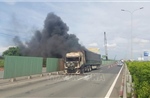 Nhiều sự cố giao thông cùng thời điểm khiến đường cao tốc TP Hồ Chí Minh  - Long Thành - Dầu Giây ùn tắc kéo dài