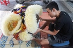Gìn giữ giá trị văn hóa dân gian từ nghề làm đầu lân mùa Trung thu ở Cố đô