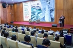 Hiệp sĩ gốc Việt về nước để chia sẻ những bài học ứng phó các đại dịch