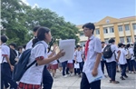 Tuyển sinh lớp 10 TP Hồ Chí Minh: Đề thi Ngữ văn không quá khó, không thử thách thí sinh