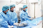 Bác sĩ Việt Nam tái thông mạch vành, cứu sống du khách Pháp bị nhồi máu cơ tim cấp