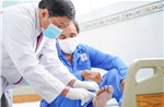Bác sĩ cảnh báo tự xử lý vết thương có thể dẫn đến nhiễm trùng nguy hiểm