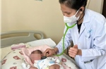Phẫu thuật thành công bé sơ sinh có tim nằm bên phải