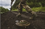 Ukraine ‘theo bước’ một số nước NATO rút khỏi công ước cấm mìn sát thương cá nhân