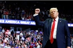 Thế giới chao đảo trước &#39;bão&#39; thuế quan trong 6 tháng đầu nhiệm kỳ của Tổng thống Trump