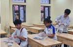 Các thí sinh trước giờ thi môn Toán, vẫn có em vội vàng đến sát giờ