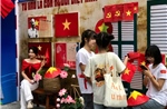 Tại các tuyến phố, người dân &#39;check in&#39; các góc ký ức