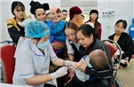 Thí điểm mở rộng hỗ trợ các cặp vợ chồng sinh con trước 35 tuổi 