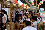 Nhiều món ăn ngon, sản phẩm độc đáo trong &#39;Lễ hội Ẩm thực và Du lịch làng nghề Hà Nội 2022&#39;