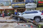 Vụ ô tô đâm liên hoàn xe máy trên phố Trần Đại Nghĩa (Hà Nội): Một nạn nhân tử vong