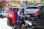 Nắng nóng đỉnh điểm, người lao động Hà Nội chật vật mưu sinh