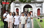 Sĩ tử gửi kỳ vọng tại Văn Miếu trước kỳ thi tốt nghiệp THPT