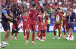 Rooney: ‘Ronaldo không nhận được sự hỗ trợ từ đồng đội như Messi ở Argentina’