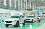 Doanh số giảm, hàng loạt ô tô giảm giá mạnh