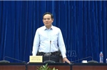 Phó Thủ tướng Trần Lưu Quang thăm, tặng quà trẻ khuyết tật tại Khánh Hòa