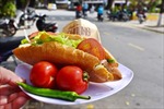 Quảng Nam: Đình chỉ hoạt động cửa hàng bánh mỳ Phượng 3 tháng, phạt 96 triệu đồng