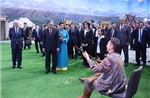 Tổng Bí thư Tô Lâm tham quan Làng Văn hóa Dân tộc Kazakhstan