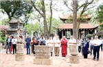Đoàn đại biểu đại sứ, trưởng đại diện các tổ chức quốc tế tại Việt Nam thăm di tích Côn Sơn - Kiếp Bạc