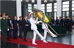 Đoàn các bộ, ngành vào viếng nguyên Chủ tịch nước Trần Đức Lương
