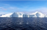 Phát hiện hồ nước ngầm trồi lên từ mặt băng ở Greenland