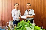 Giúp du khách Australia tìm thấy nhẫn đính hôn bị đánh rơi tại bãi tắm Cửa Đại