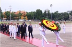 Tổng thống Nam Phi vào Lăng viếng Chủ tịch Hồ Chí Minh