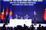 ASEAN - Trung Quốc ký kết Nghị định thư nâng cấp Hiệp định thương mại tự do