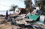 Ảnh hưởng bão số 13: Ven biển Nam Quảng Ngãi thiệt hại nặng do sóng biển, triều cường