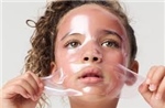 Cảnh báo trào lưu 'mỹ phẩm hóa' trẻ em