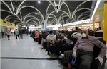Iraq đóng cửa không phận, eo biển Hormuz tê liệt