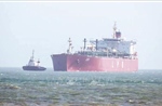 Hai tàu chở khí đốt của Ấn Độ đi qua eo biển Hormuz