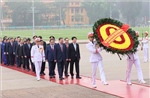 Đại biểu Quốc hội khóa XVI vào Lăng viếng Chủ tịch Hồ Chí Minh