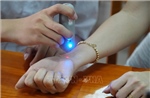 Nhóm học sinh Đồng Nai thiết kế thiết bị giúp xác định chính xác huyệt đạo