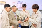 Mỗi viên chức chỉ được là giảng viên đồng cơ hữu của một cơ sở giáo dục
