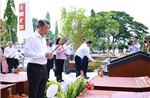 Thủ tướng dâng hương tưởng niệm các Anh hùng liệt sĩ thành phố Cần Thơ