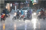Hà Nội đón 'cơn mưa vàng' giải nhiệt